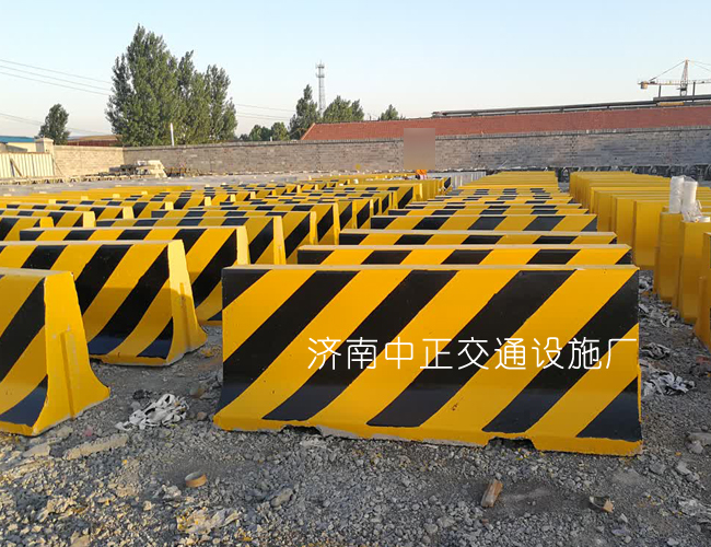 高速路专用隔离墩库存足