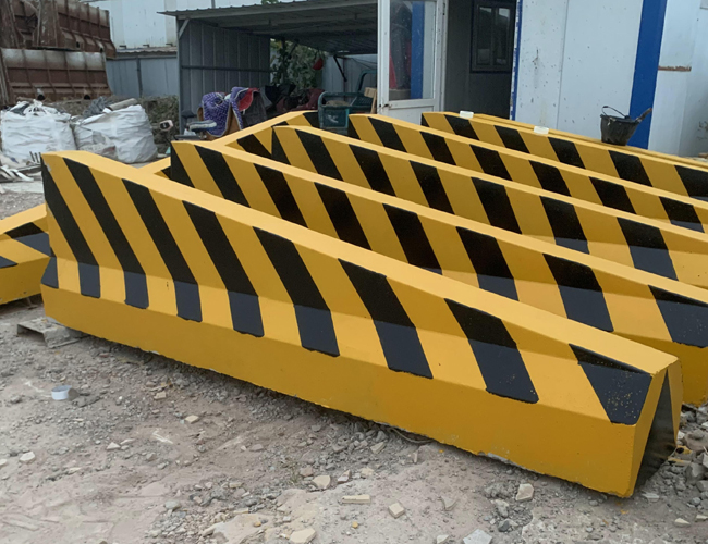 200×80水泥墩