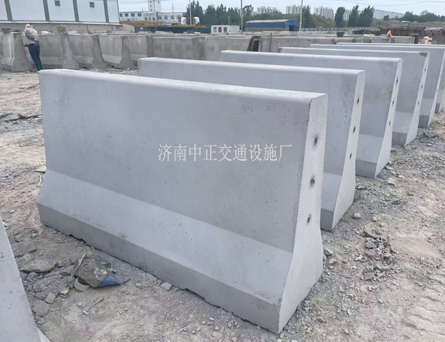 	200×110水泥墩